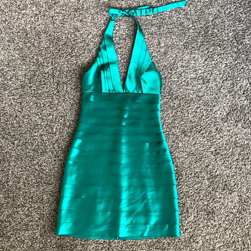 BCBG TIERED DRESS size 2